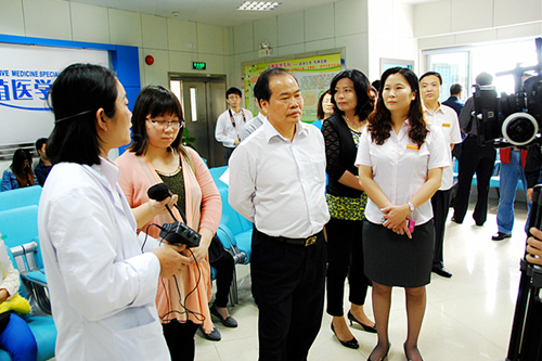 区政协视察我区妇幼保健工作